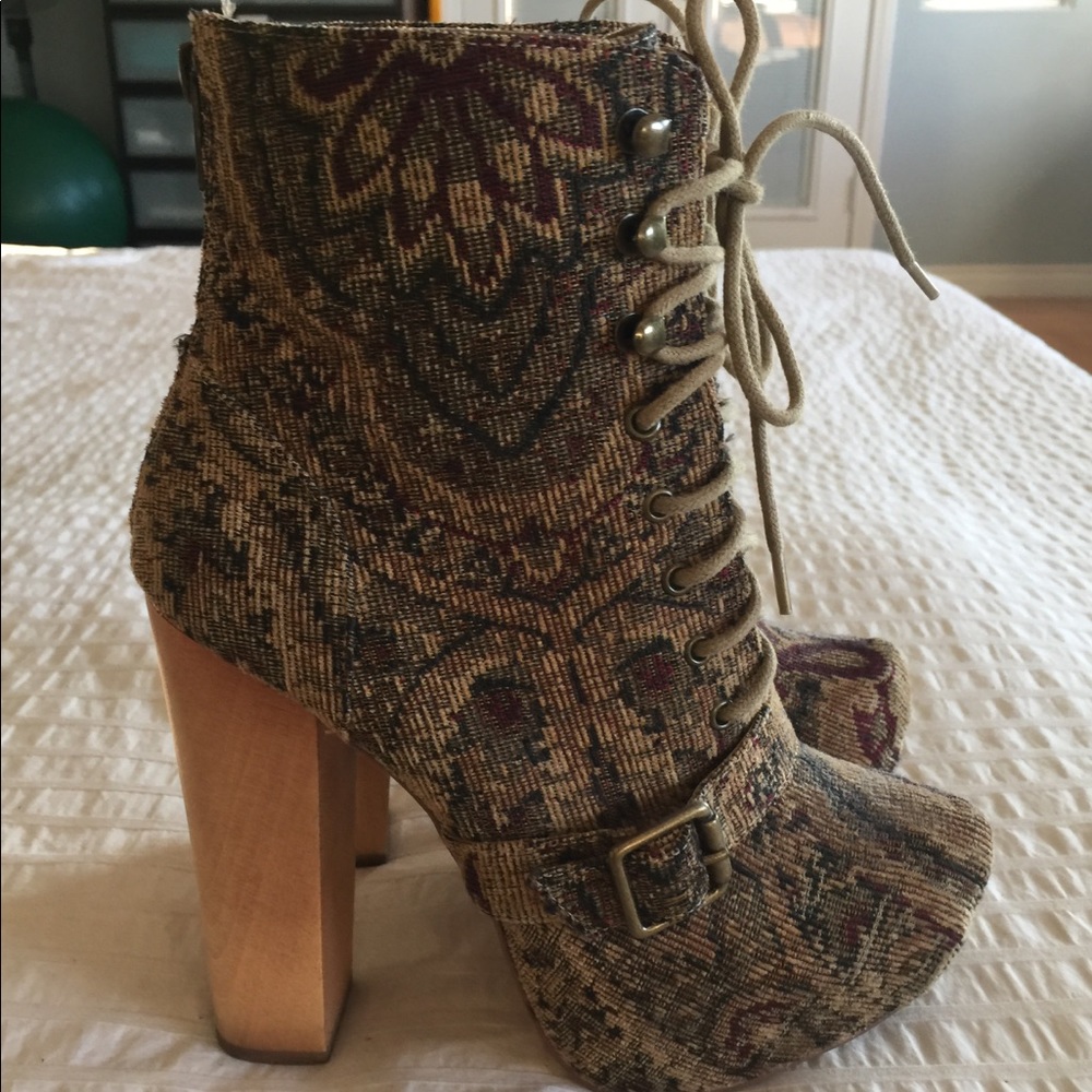 Steve Madden Booties